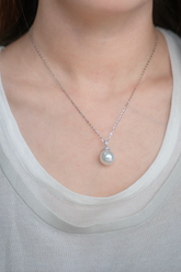 13mm White South Sea Cultured Pearl Pendant