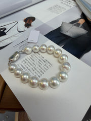 9.2-11.9mm "白い蝶" White South Sea Pearl Bracelet