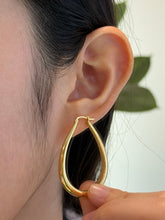 Oval Earrings In 18K Yellow Gold