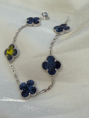 Four-leaf clover bracelet
