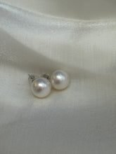 10.1mm White Southsea Pearl Stud Earrings in 18K White Gold