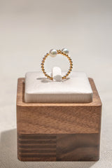 5-5.5mm Akoya Pearl Spring Ring In 18K Yellow Gold