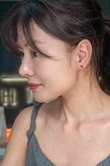 Black Gemstone Heart Stud Earrings