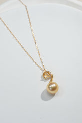 Needle Style Plain Gold Necklace
