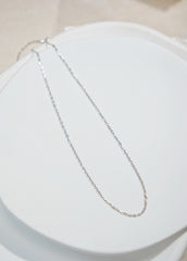 Needle Style Plain Gold Necklace
