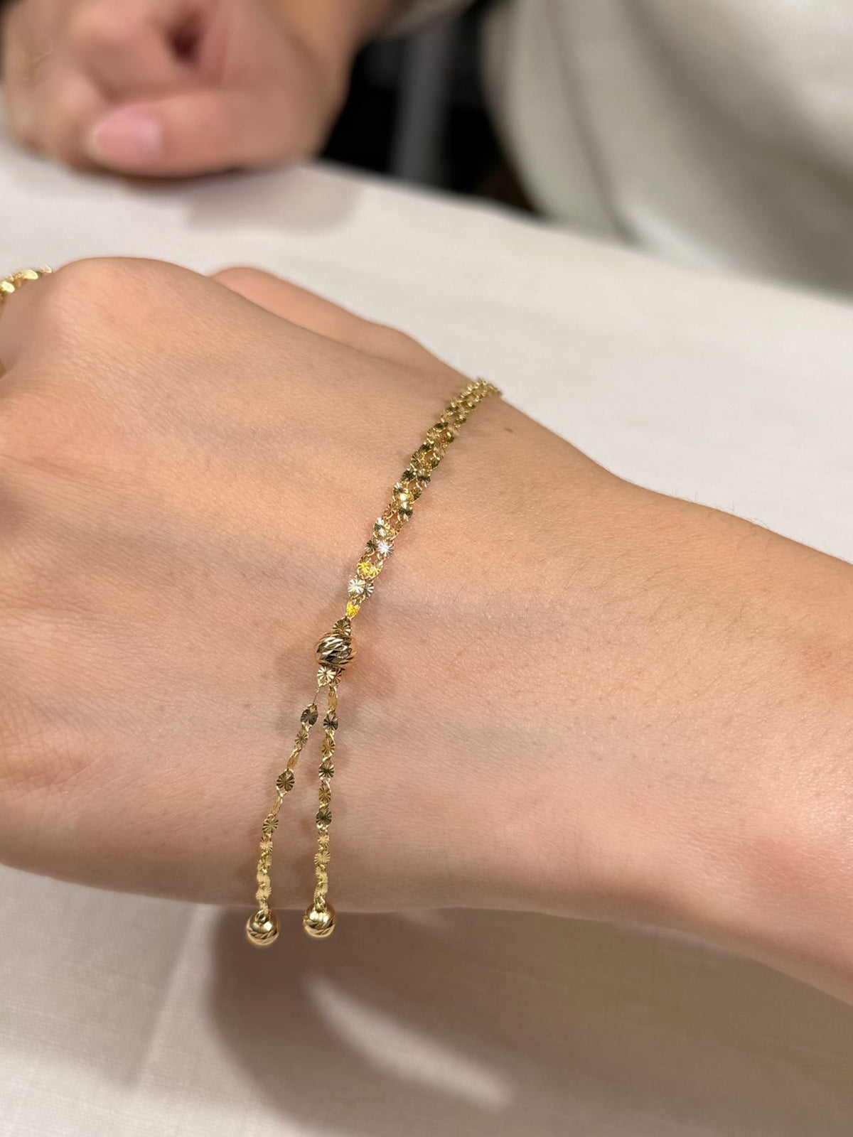 Fish Scale Sweater Necklace In 18K Yellow Gold