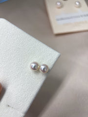 【MIKIMOTO】Akoya Cultured Pearl Stud Earrings Q2 5.75mm