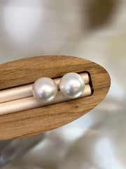 White South Sea Cultured Pearl in 18K White Gold