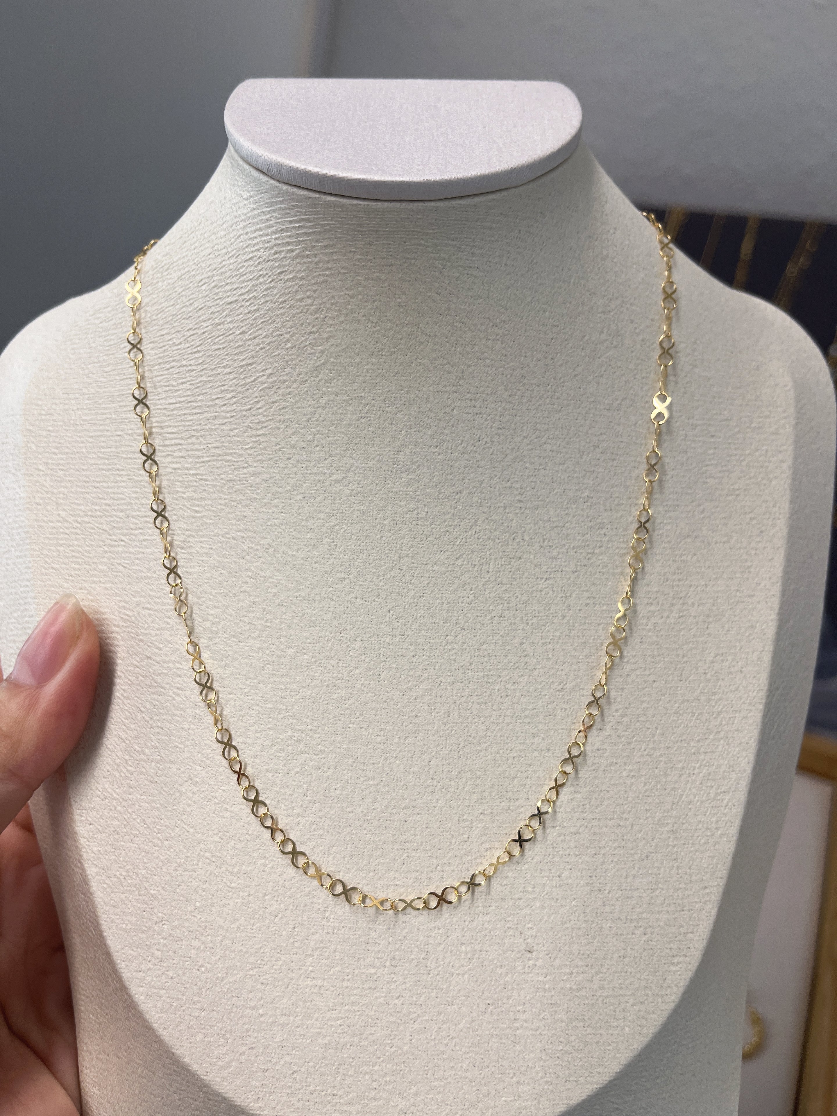 lace-style necklace