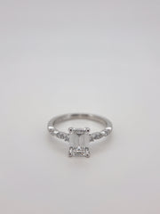 Diamonds Ring