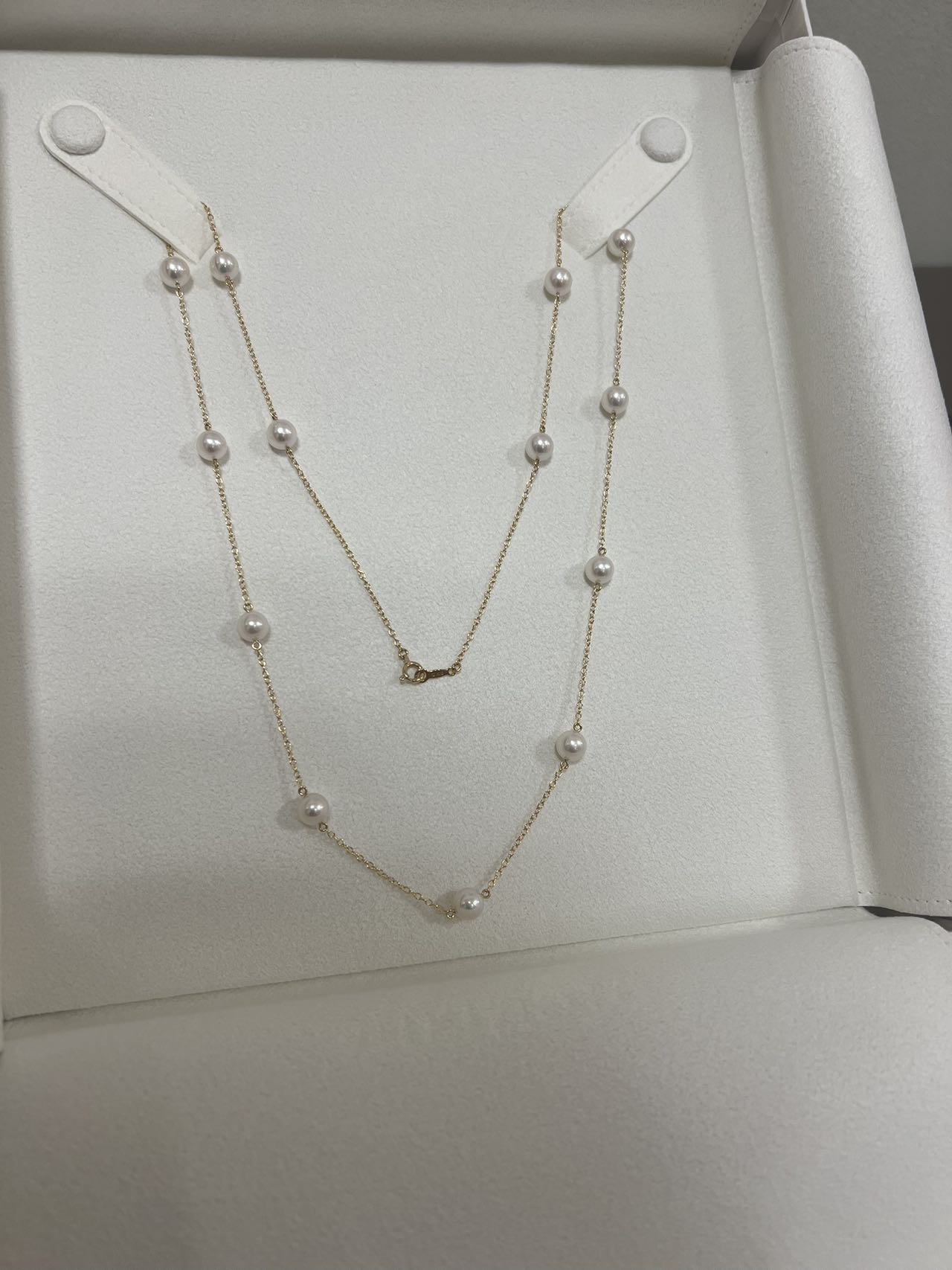 【MIKIMOTO】Akoya Cultured Pearl  Station Necklace