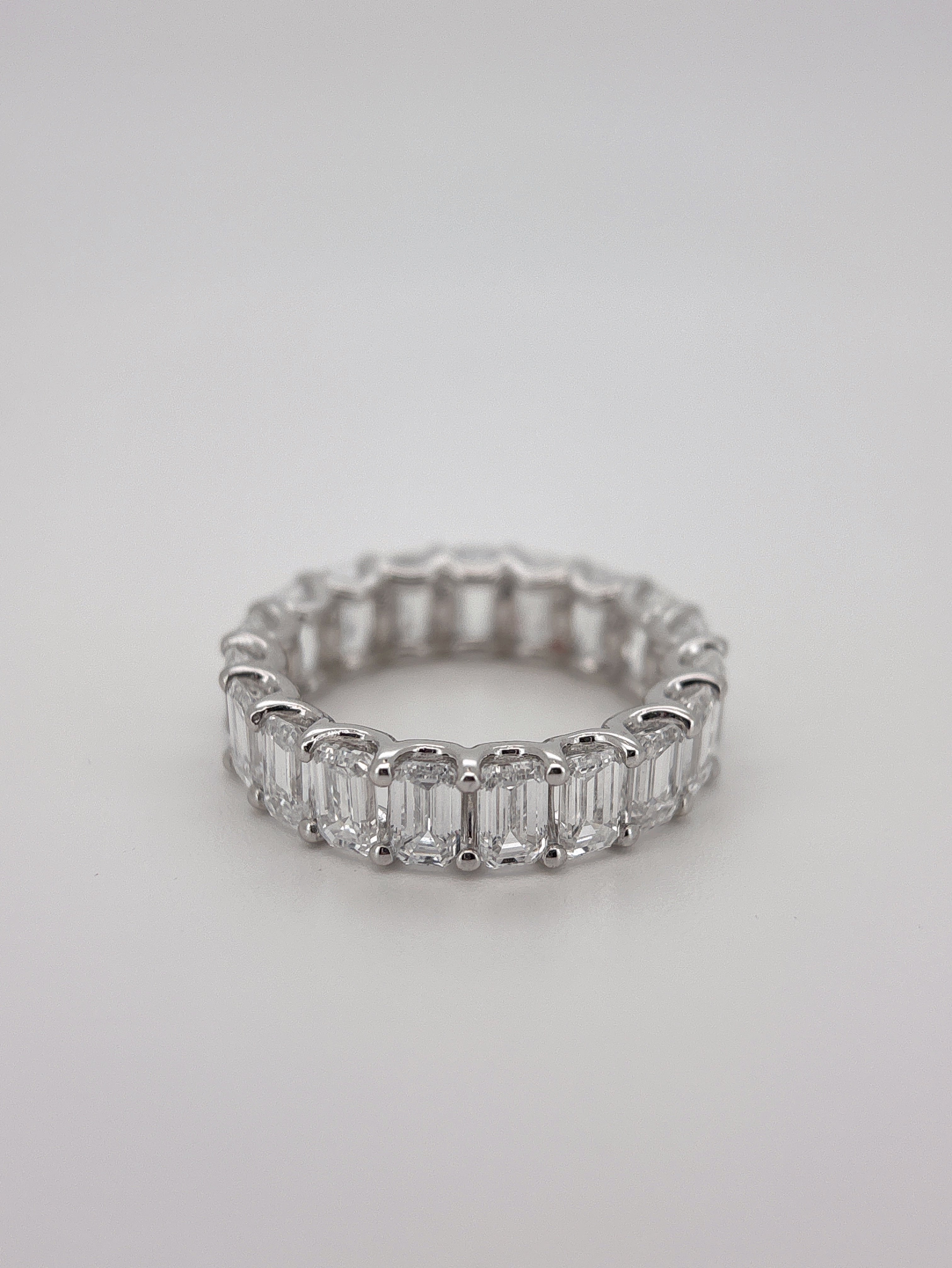 Diamonds Ring