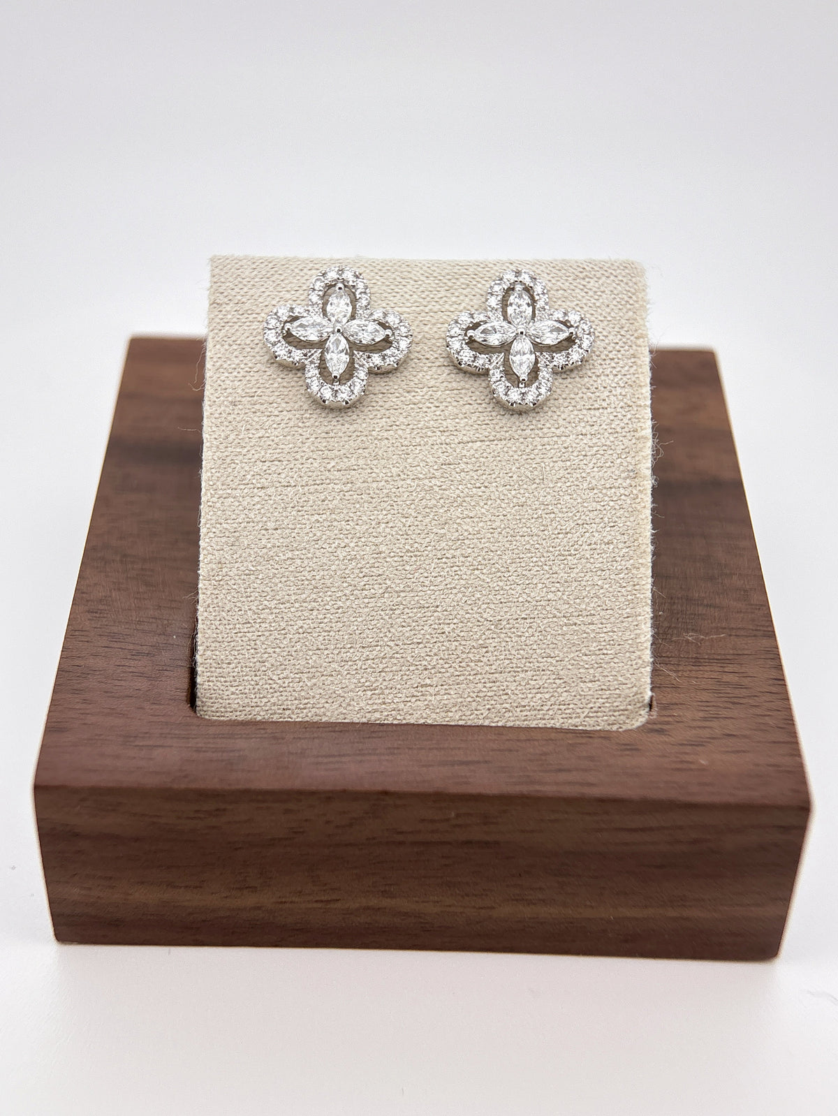 Diamonds Earring