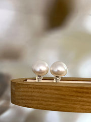 White South Sea Cultured Pearl in 18K White Gold