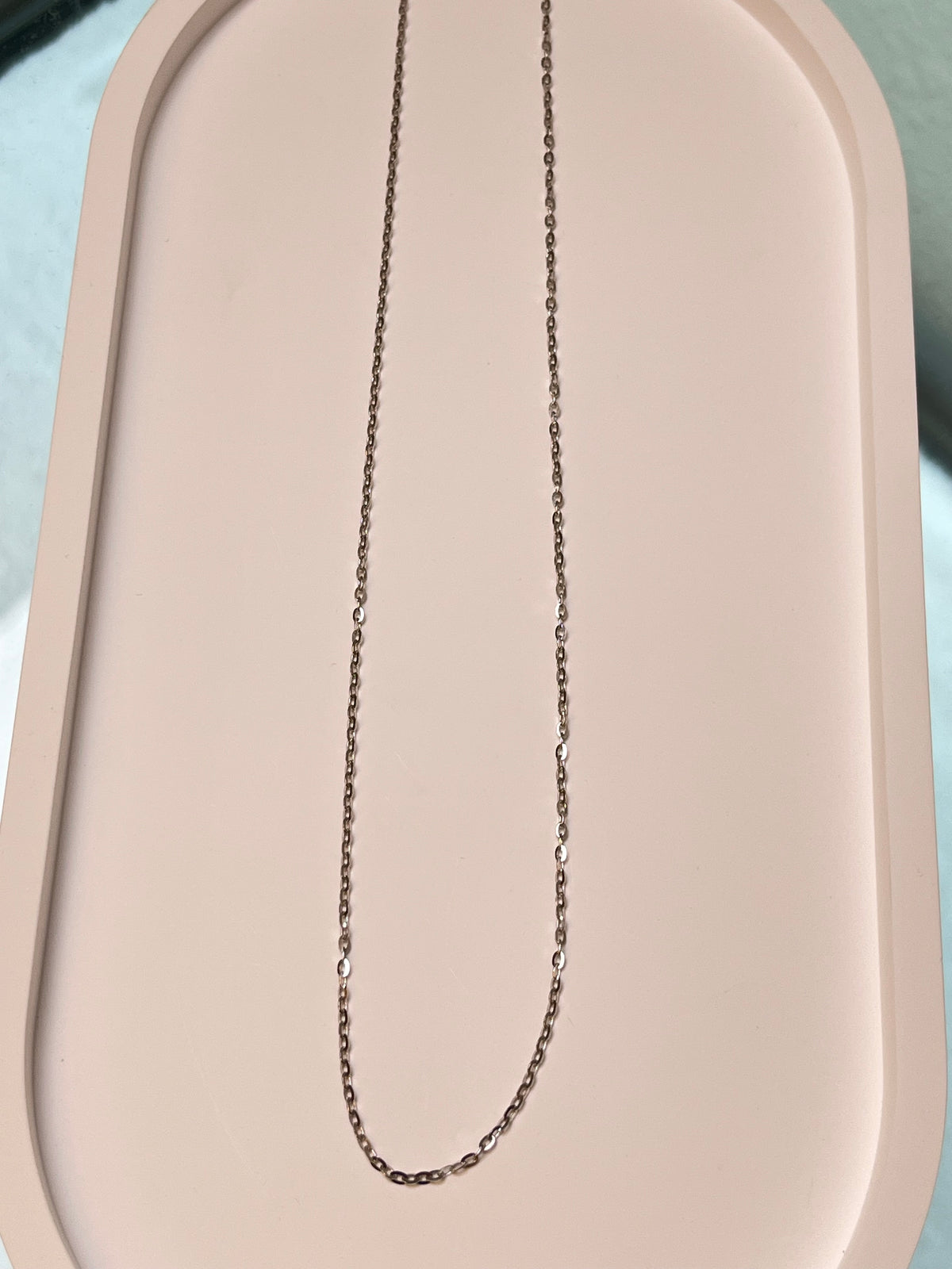 Needle Style Plain Gold Necklace