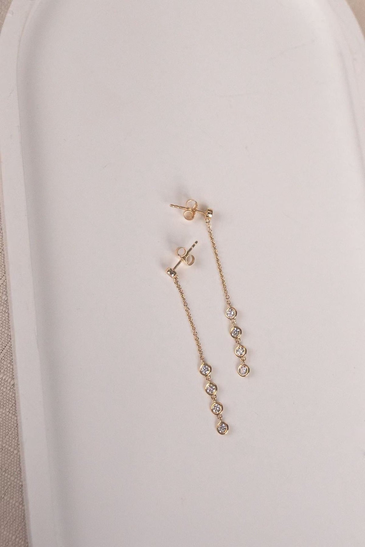 Lab Grown Diamond，long dangle post，K14G，10 rd，1.3g，0.61ct