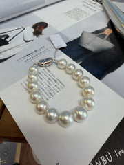 9.2-11.9mm "白い蝶" White South Sea Pearl Bracelet
