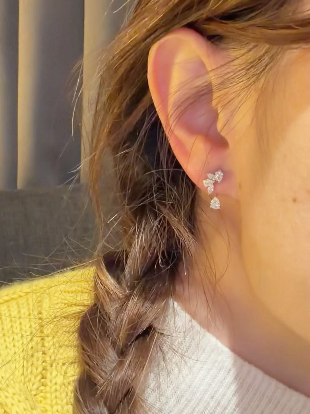 1 Carat Pear-shaped Lab-Grown Diamond Two-way Stud Earrings