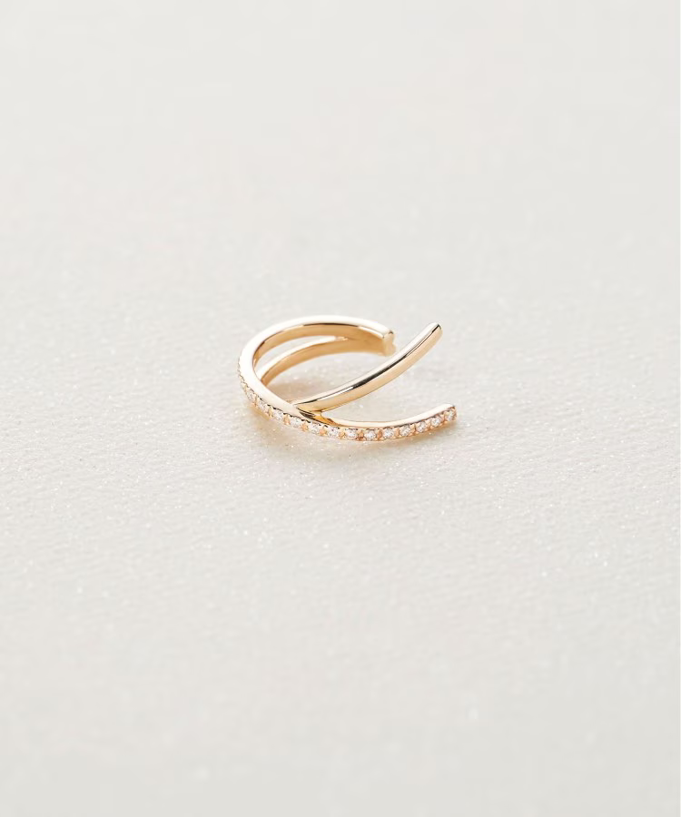 【COCOSHNIK】 Round Diamond Cross Ear Cuff