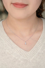 1 Carat Pear-shaped Lab Grown Diamond Necklace