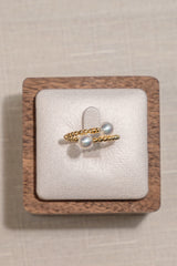 5-5.5mm Akoya Pearl Spring Ring In 18K Yellow Gold