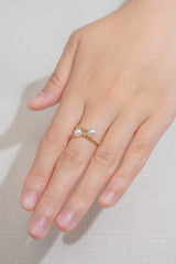 5-5.5mm Akoya Pearl Spring Ring In 18K Yellow Gold
