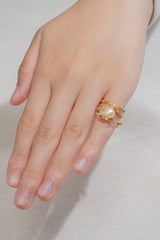 Baby Akoya&Feather Gold Pearl Spring Pinky Ring